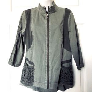 XCVI Army Green Lightweight 3/4 Sleeve Ruched Crochet Pocket Jacket Size Medium